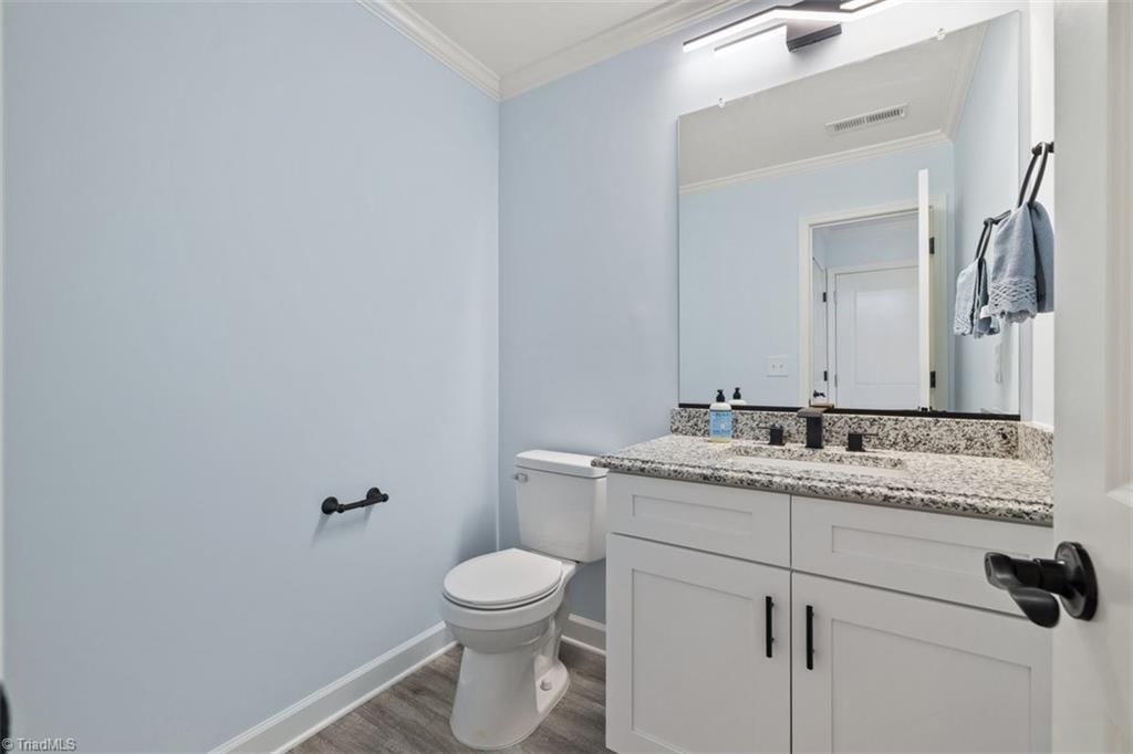 527 Amos Street High Point, NC 27260 - Photo 13 of 31