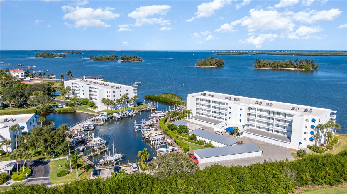 6029 River Run Drive, Unit 6029 Sebastian, FL 32958 - Photo 3 of 29