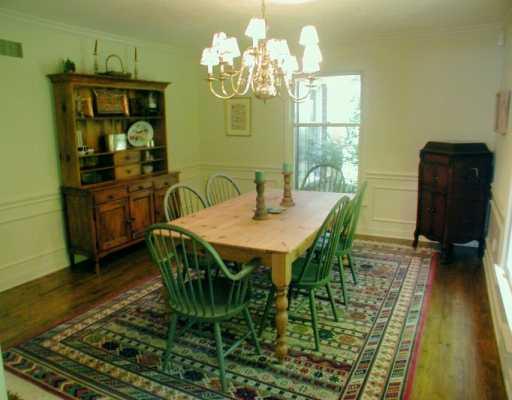 939 Field Club Road Fox Chapel, PA 15238 - Photo 4 of 8 Dining Room.