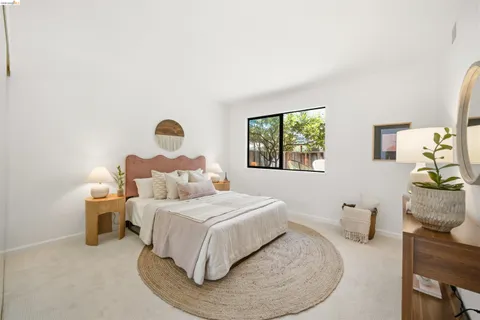 $1,098,000 | 3 Windward Hill, Oakland, CA 94618