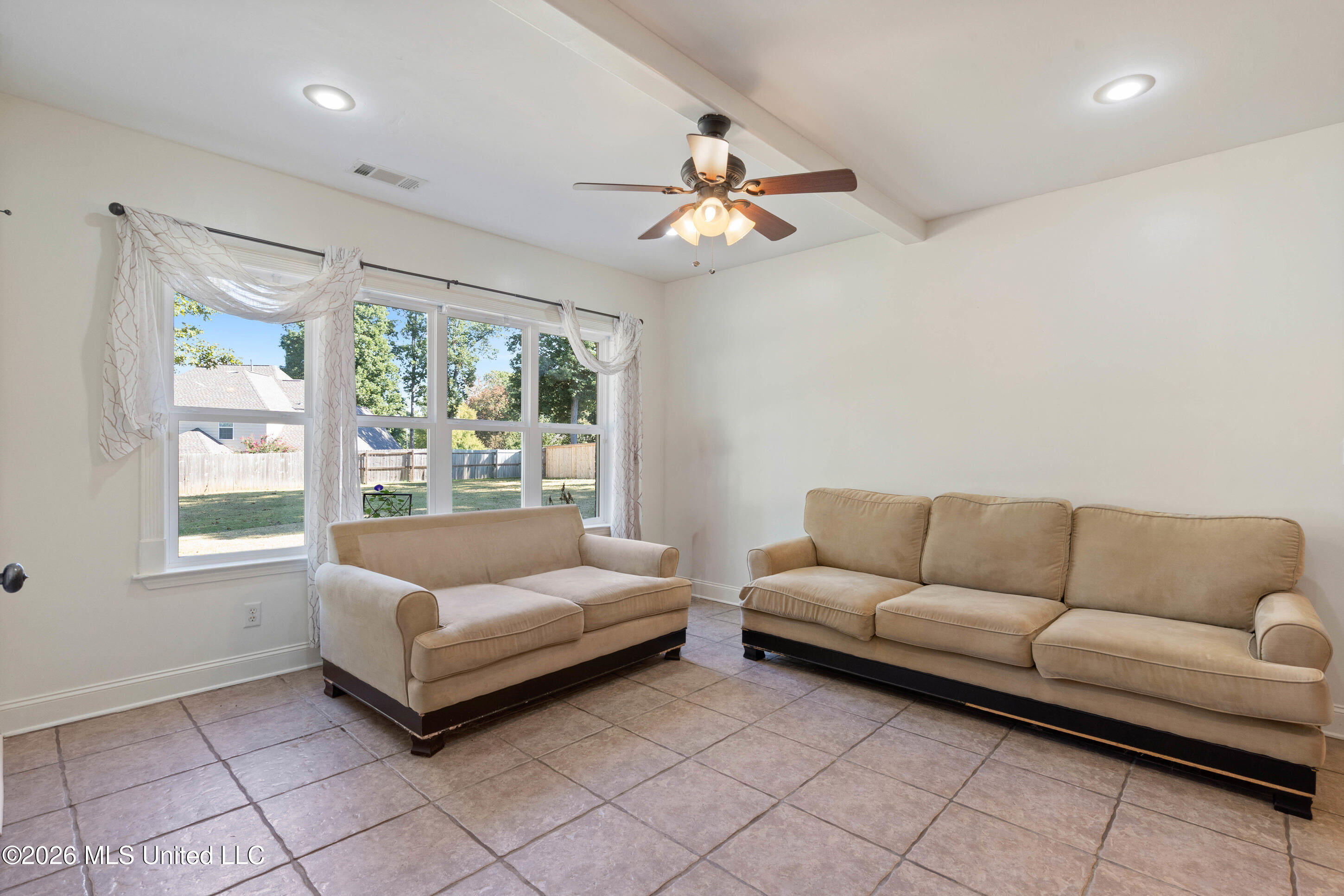 2138 College Road Southaven, MS 38672 - Photo 20 of 42 Hearth Room