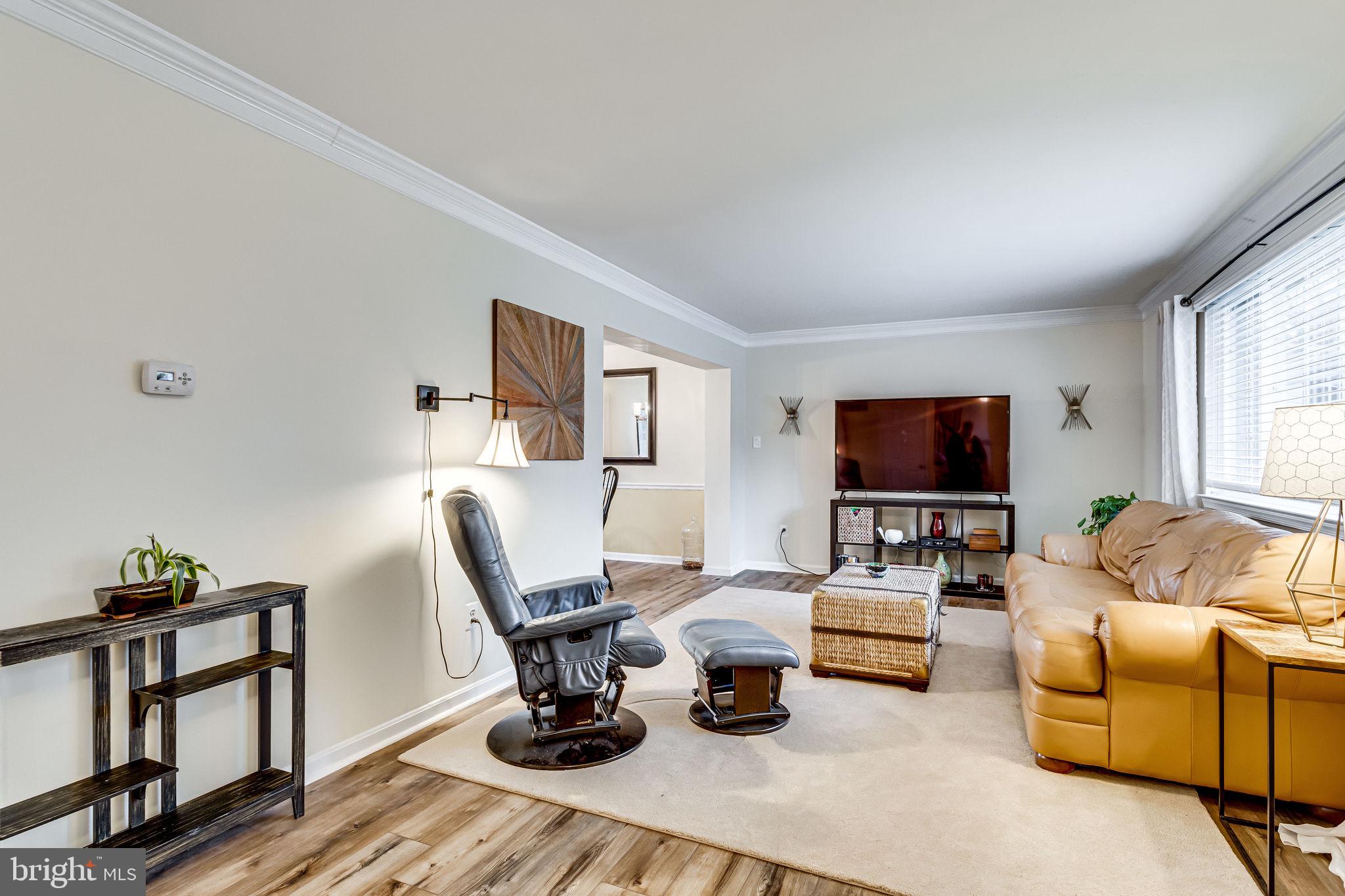 5503 Avon Court Springfield, VA 22151 - Photo 12 of 63 Great for entertaining!
