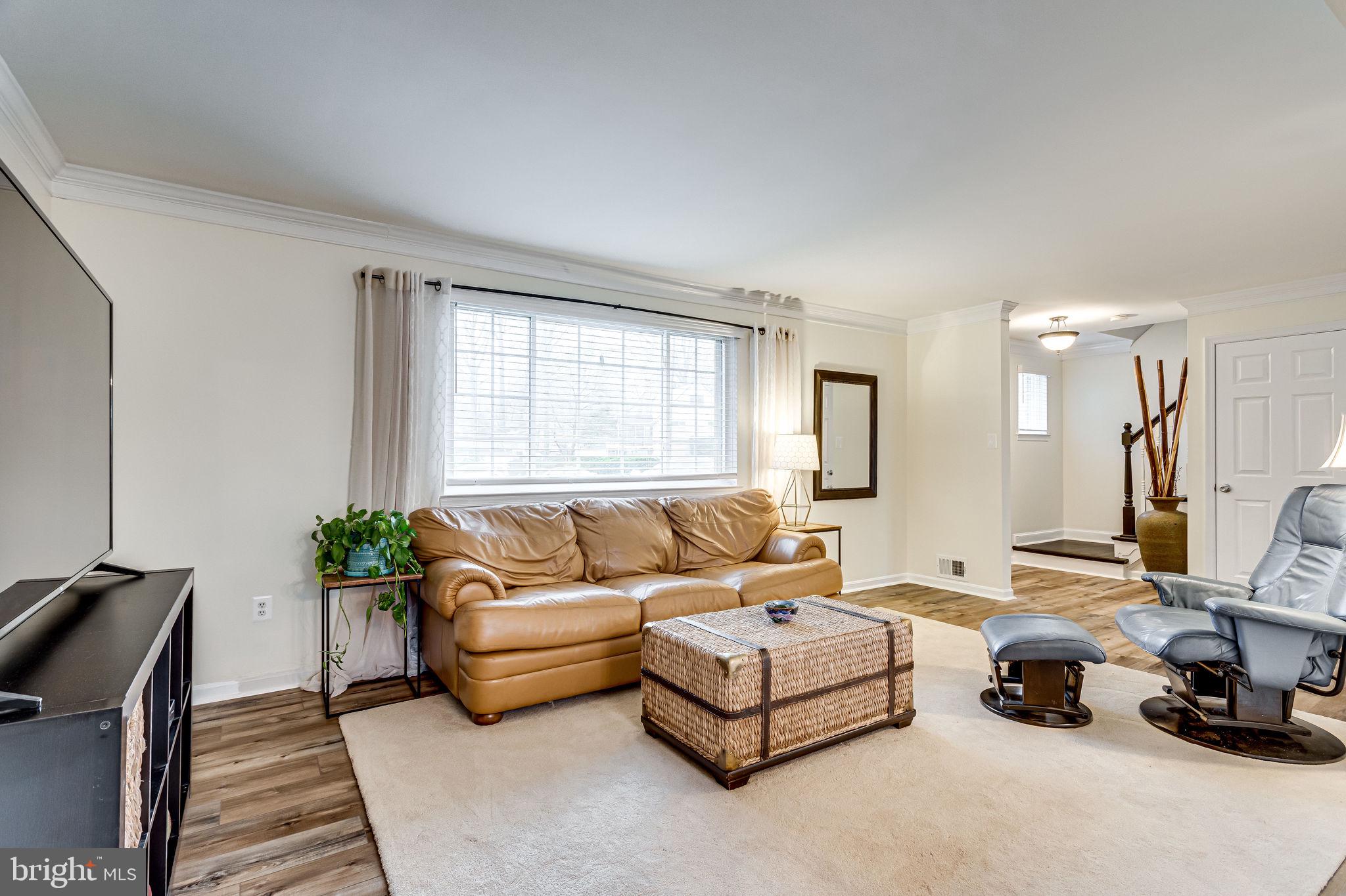 5503 Avon Court Springfield, VA 22151 - Photo 9 of 63 Living room area great for gathering!
