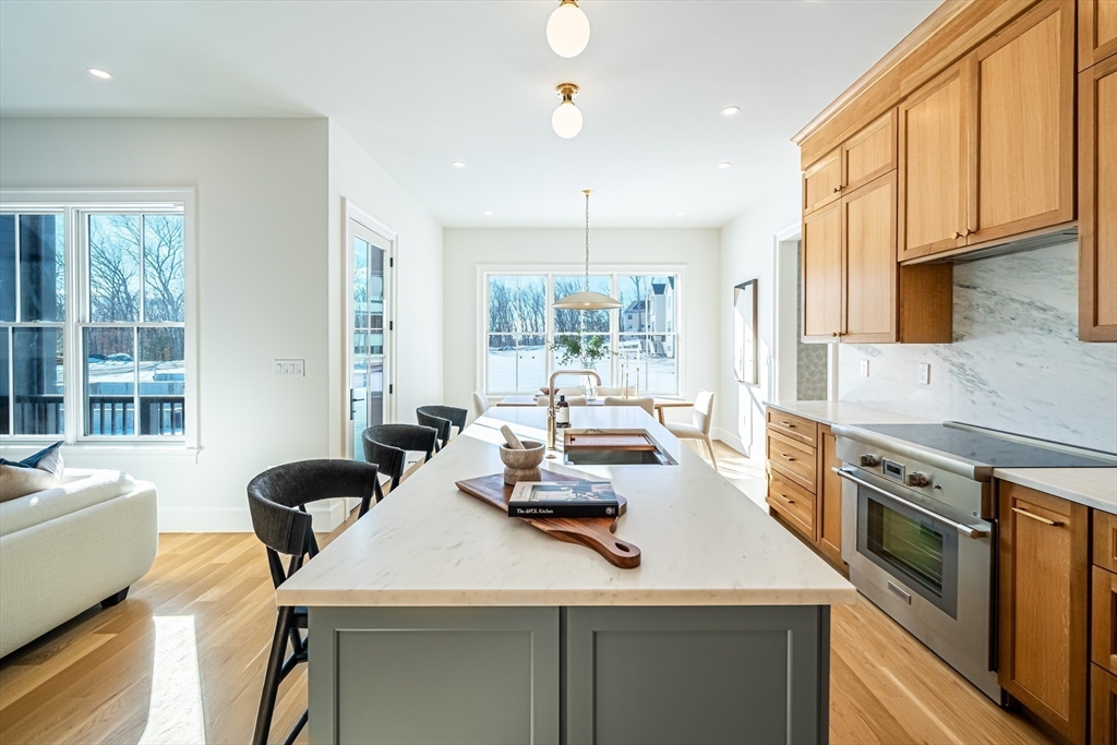 10 Common Court Lexington, MA 02421 - Photo 12 of 42