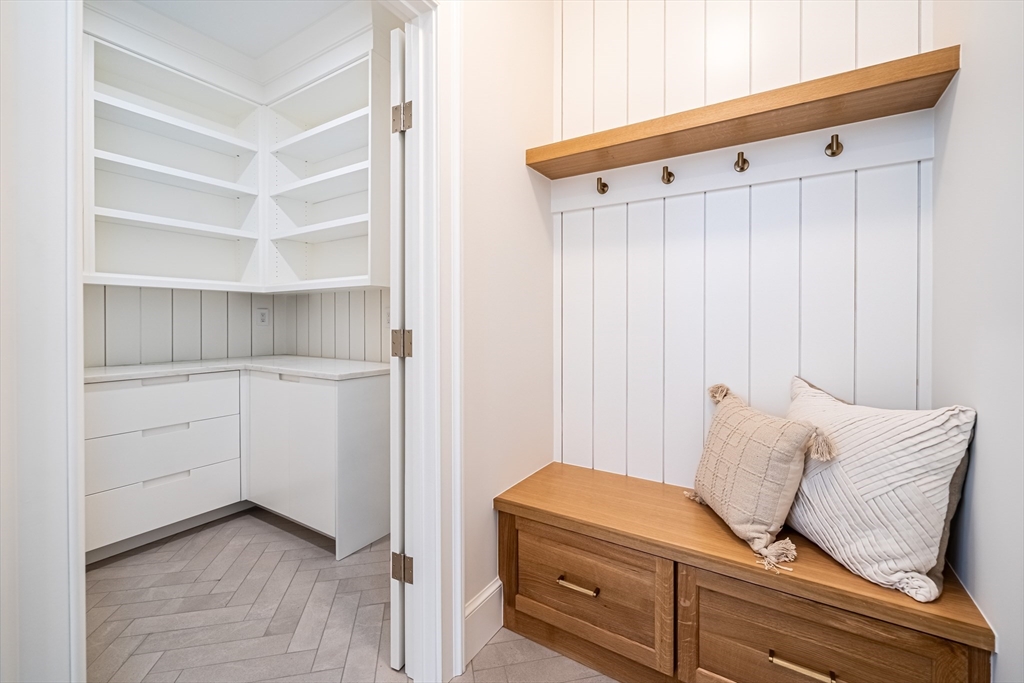 10 Common Court Lexington, MA 02421 - Photo 15 of 42