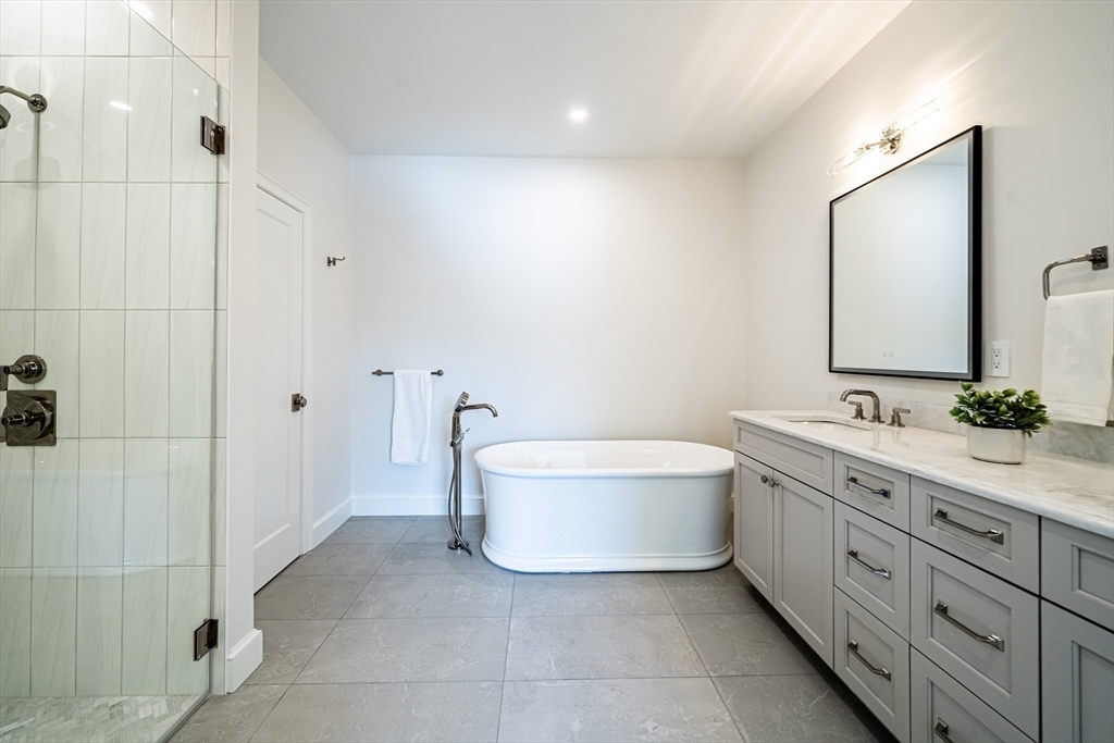 10 Common Court Lexington, MA 02421 - Photo 34 of 42