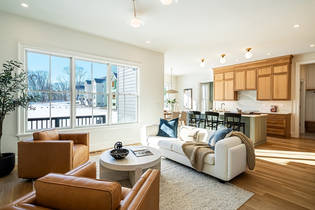 10 Common Court Lexington, MA 02421 - Photo 7 of 42