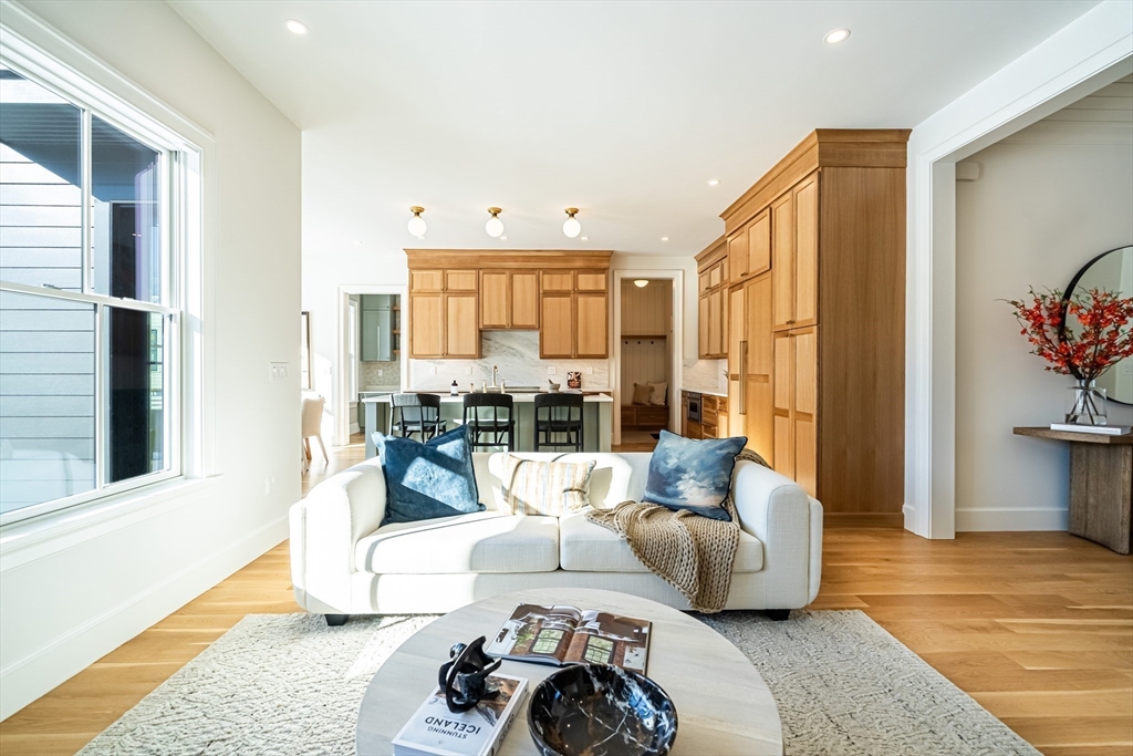 10 Common Court Lexington, MA 02421 - Photo 8 of 42