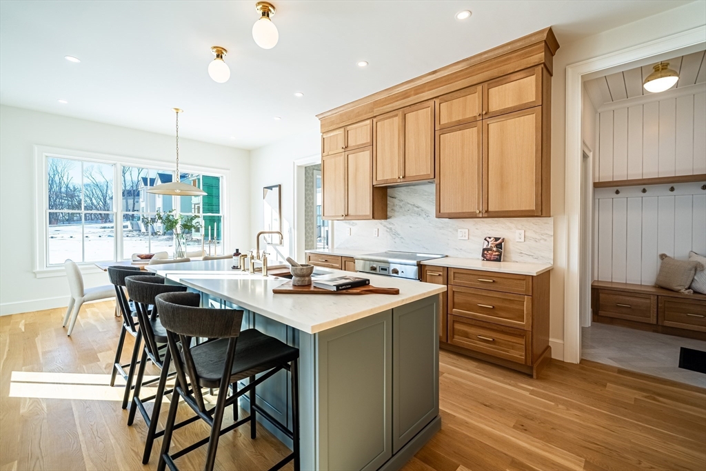 10 Common Court Lexington, MA 02421 - Photo 9 of 42