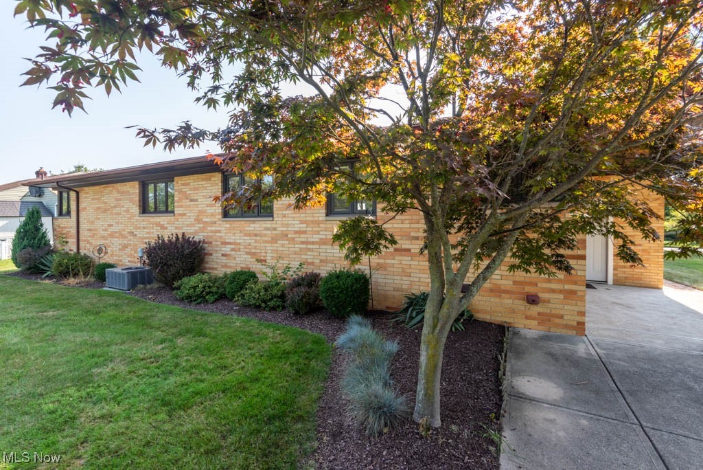 7392 Ward Road Cleveland, OH 44134 - Photo 22 of 29