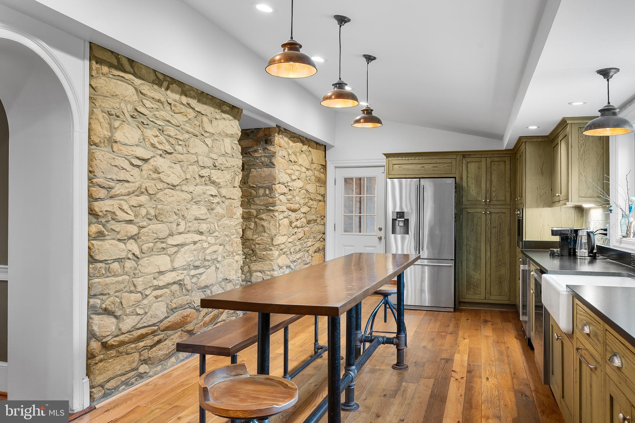 20597 Airmont Road Bluemont, VA 20135 - Photo 8 of 42