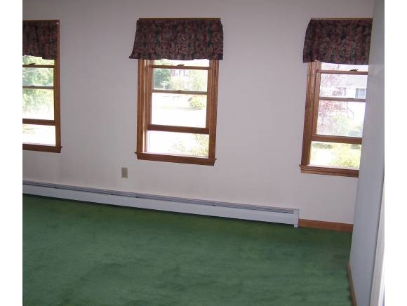 5 Tuxbury Road Plaistow, NH 03865 - Photo 14 of 16 Gallery Image 14
