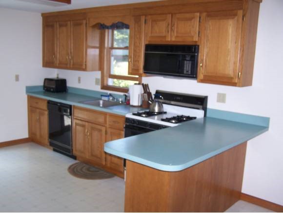 5 Tuxbury Road Plaistow, NH 03865 - Photo 3 of 16 Gallery Image 3