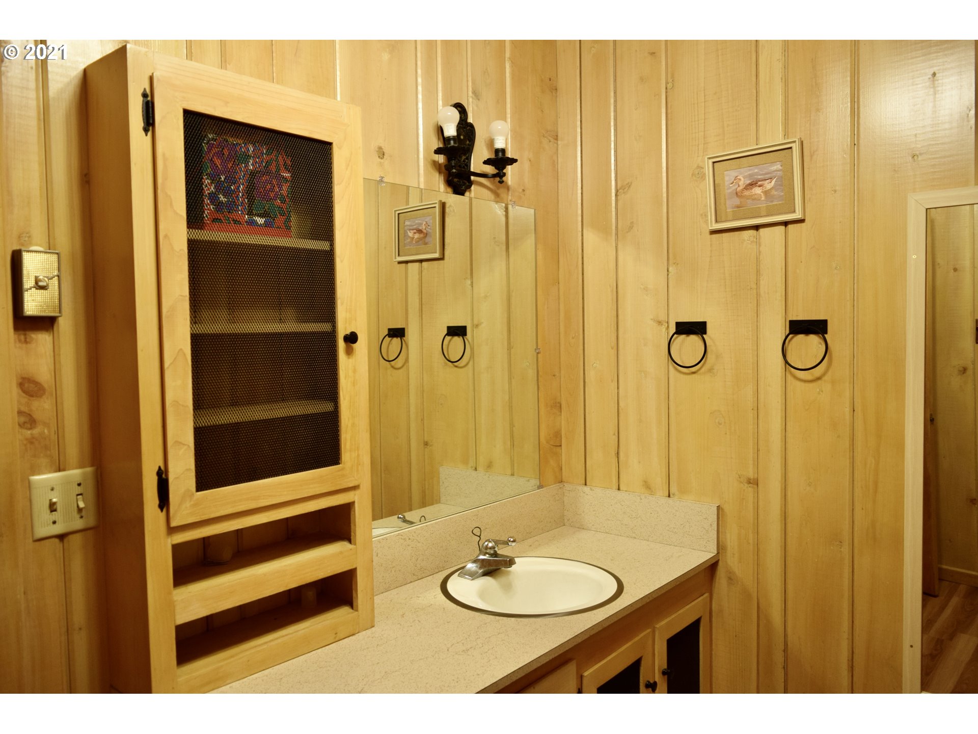 95020 North Bank Rogue River Road Gold Beach, OR 97444 - Photo 21 of 32 Gallery Image 21