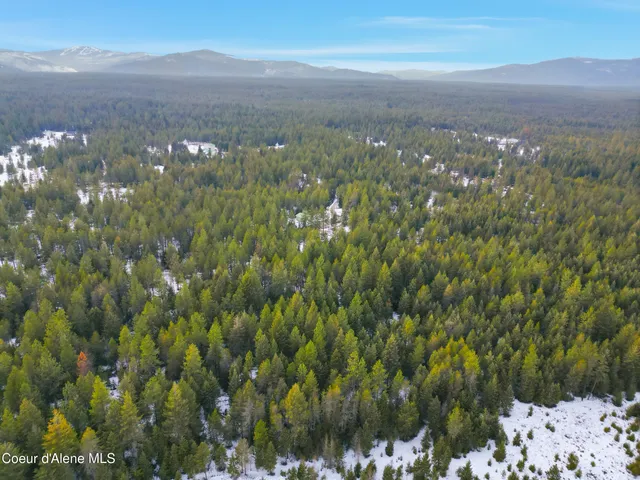 $700,000 | 31480 North Riffle Road, Spirit Lake, ID 83869