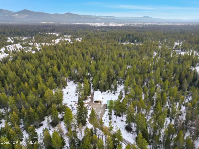 $700,000 | 31480 North Riffle Road, Spirit Lake, ID 83869