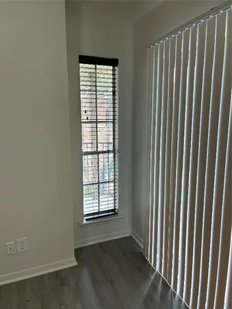 $1,100 | 2121 Hepburn Street, Unit 404, Houston, TX 77054