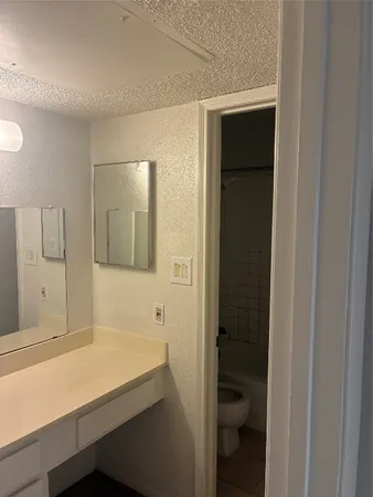 $1,100 | 2121 Hepburn Street, Unit 404, Houston, TX 77054