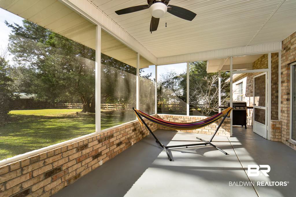9546 Mosley Road Fairhope, AL 36532 - Photo 19 of 27 Screened Back Porch