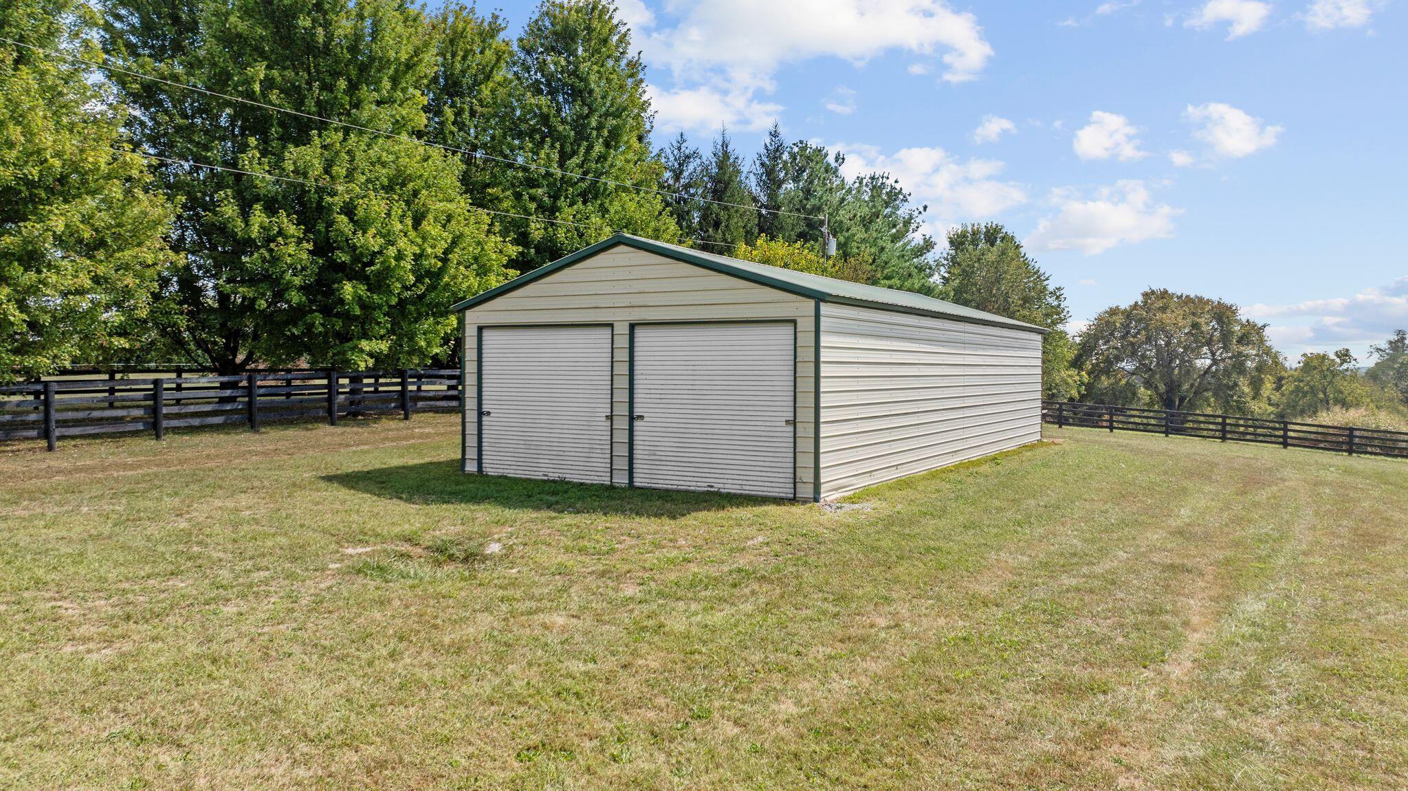 7300 Old Boonesboro Road Winchester, KY 40391 - Photo 16 of 52 1275 SF Equipment building