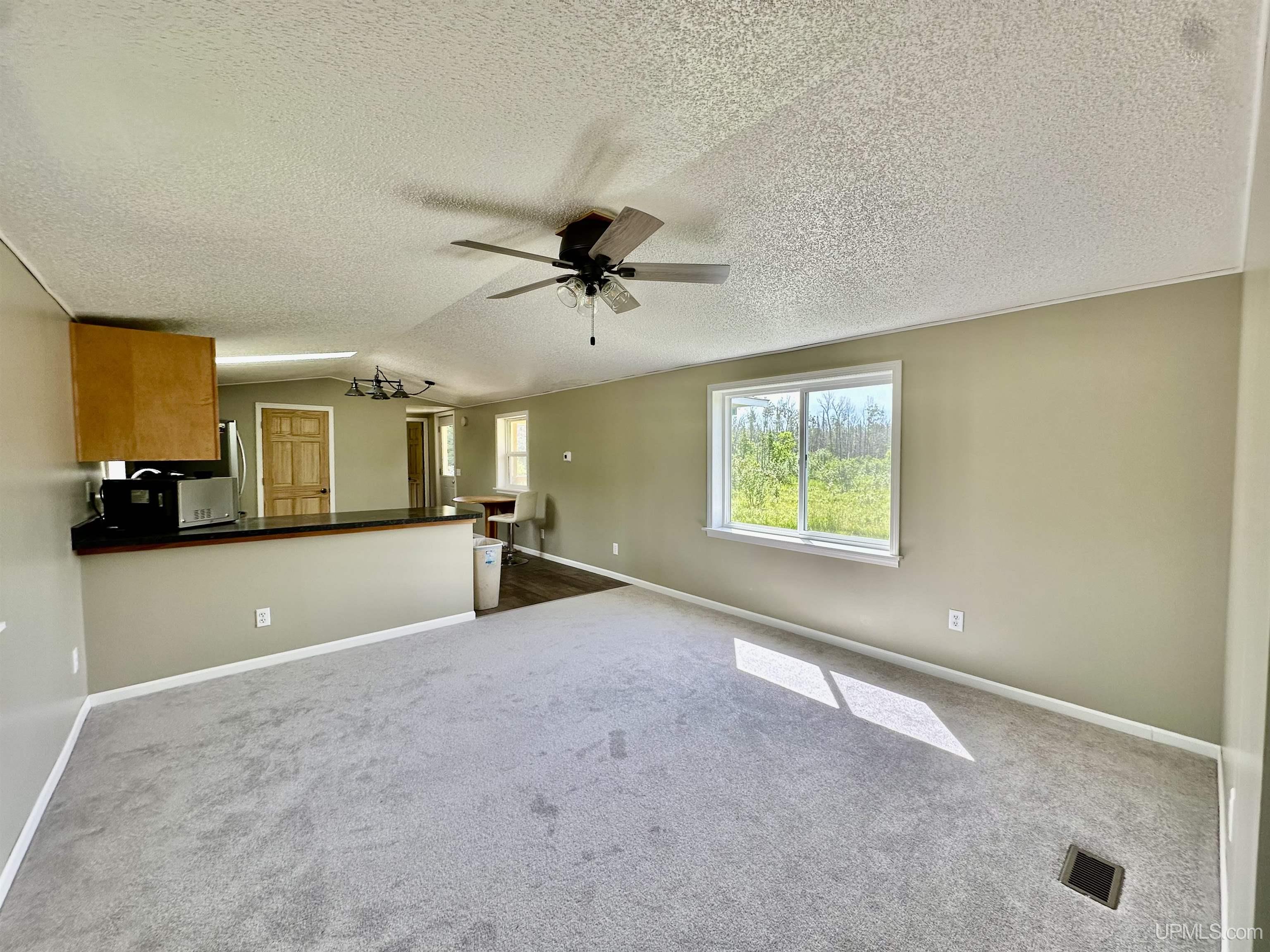5551 27.5 Road Gladstone, MI 49837 - Photo 6 of 22 Gallery Image 6