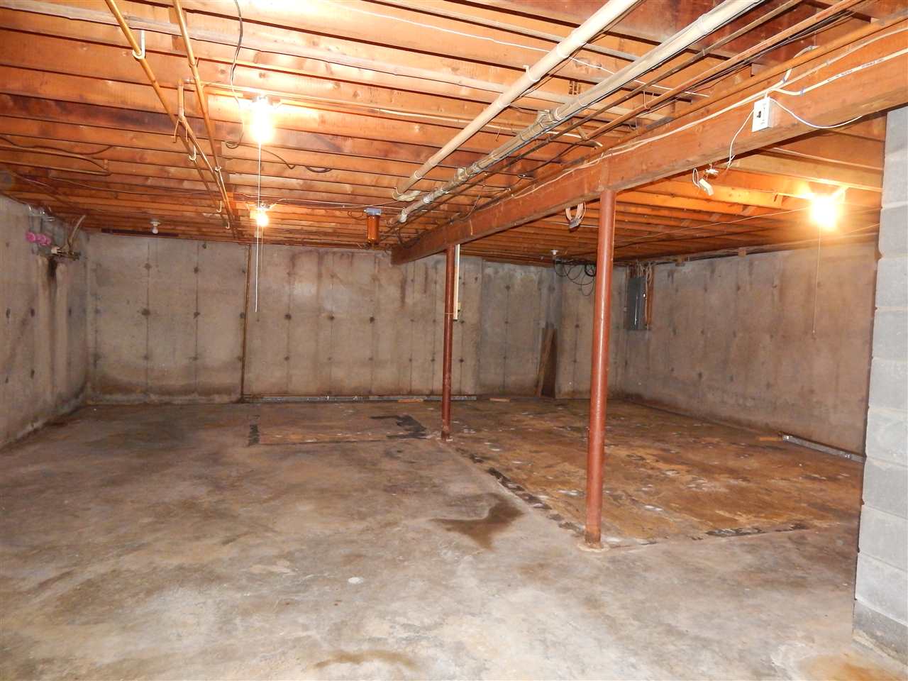 476 Laconia Road Tilton, NH 03276 - Photo 27 of 32