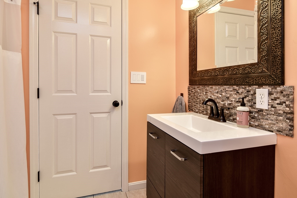 34 Oran Street Worcester, MA 01605 - Photo 32 of 42