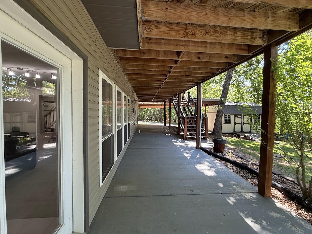 369 Crestview Drive Ridgedale, MO 65739 - Photo 7 of 35 Covered Patio