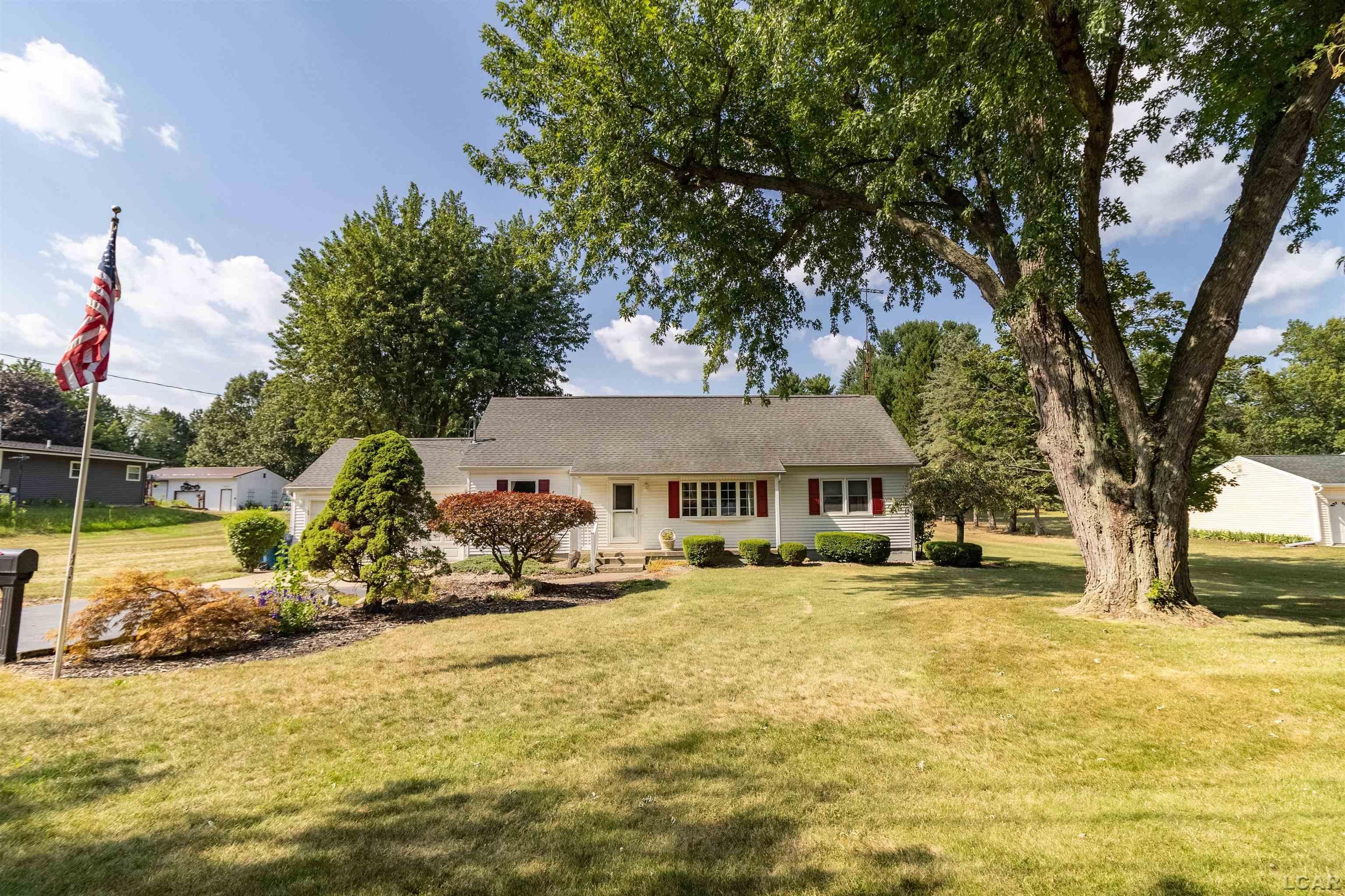 2760 Sharp Road Adrian, MI 49221 - Photo 2 of 56 Gallery Image 2