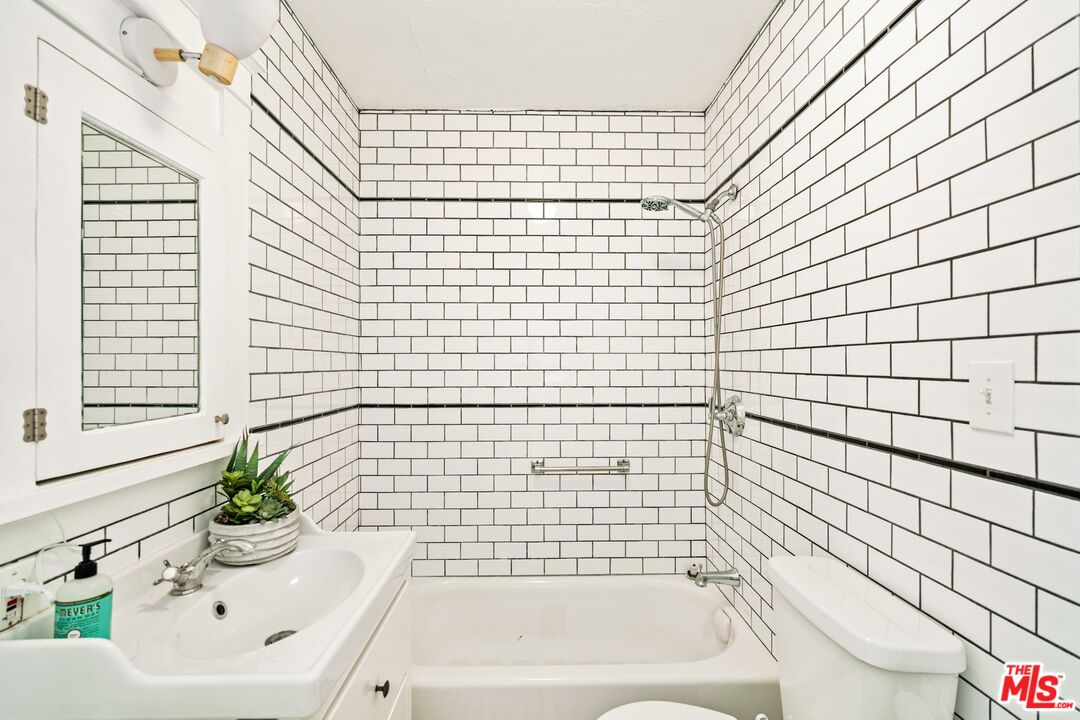 14 Northstar Street Marina del Rey, CA 90292 - Photo 11 of 47