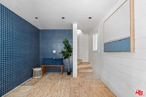 $2,495,000 | 14 Northstar Street, Marina del Rey, CA 90292