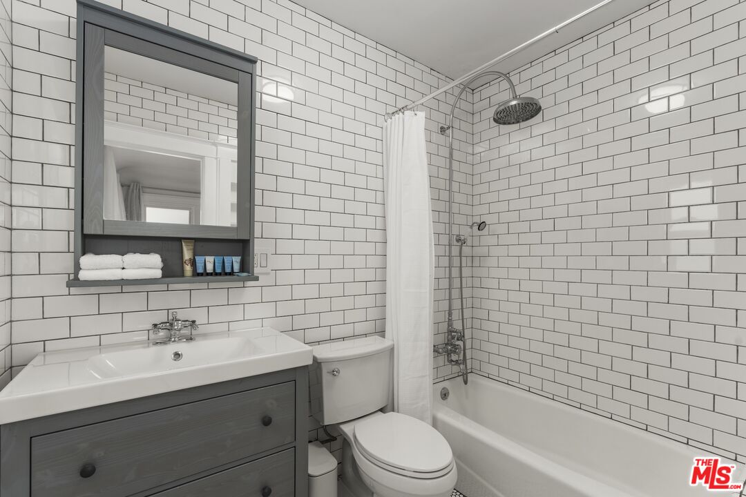 14 Northstar Street Marina del Rey, CA 90292 - Photo 33 of 47