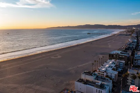 $2,495,000 | 14 Northstar Street, Marina del Rey, CA 90292