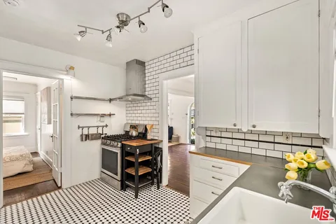 $2,495,000 | 14 Northstar Street, Marina del Rey, CA 90292