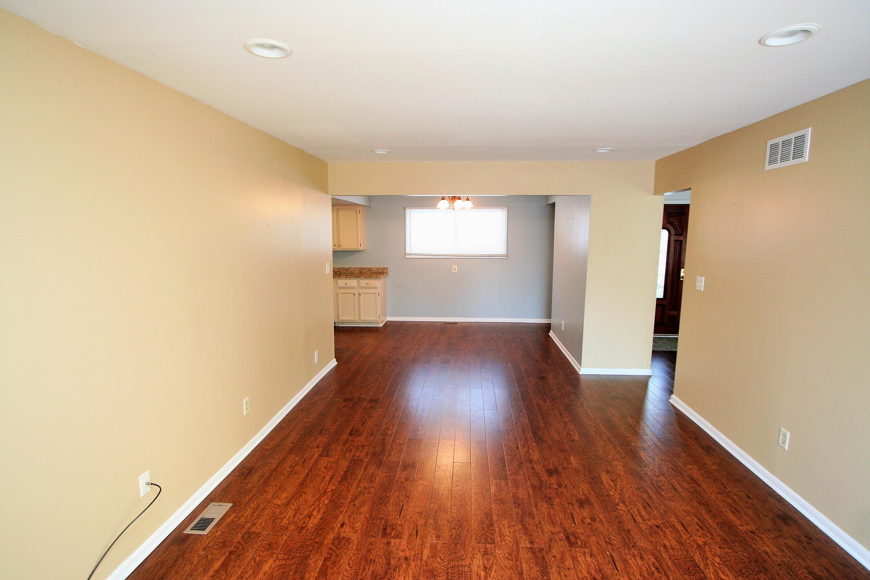 22987 West 13 Mile Road Beverly Hills, MI 48025 - Photo 11 of 26 family room into dining