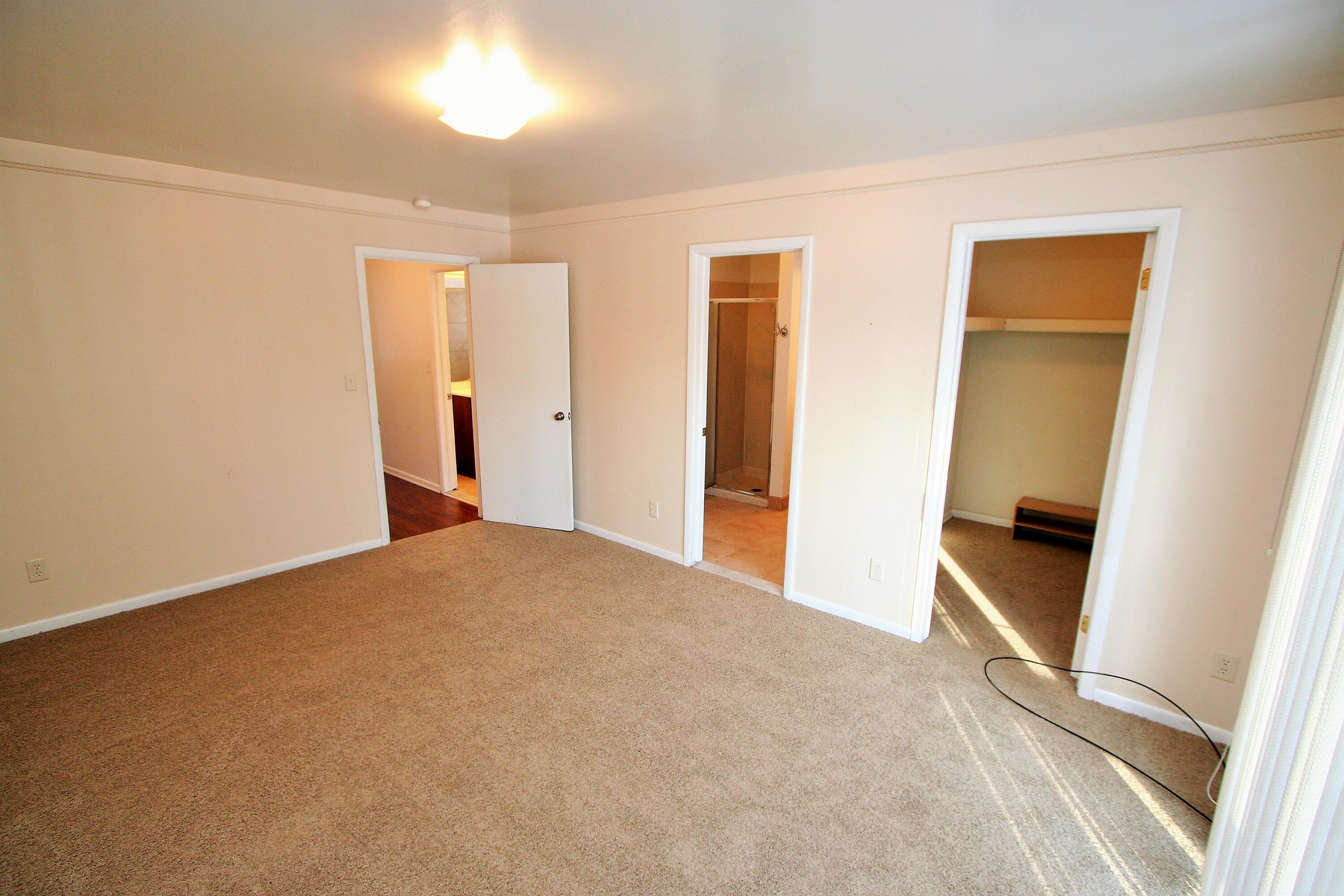 22987 West 13 Mile Road Beverly Hills, MI 48025 - Photo 16 of 26 master bedroom