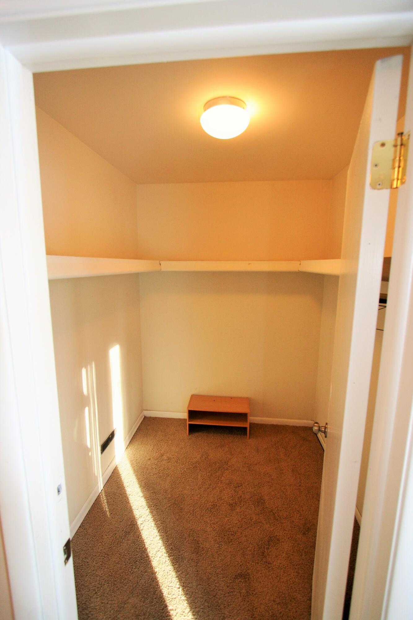 22987 West 13 Mile Road Beverly Hills, MI 48025 - Photo 17 of 26 master walkin closet