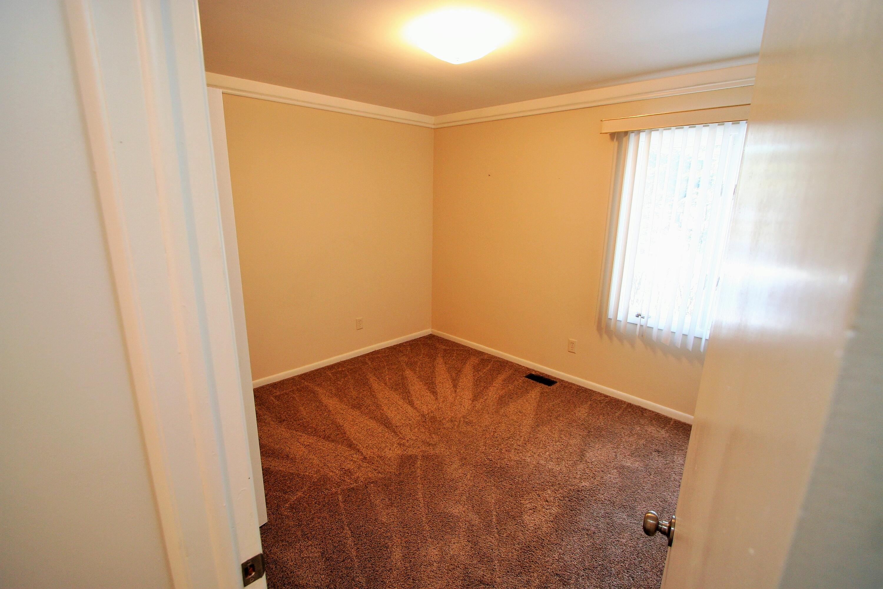 22987 West 13 Mile Road Beverly Hills, MI 48025 - Photo 22 of 26 bed 3