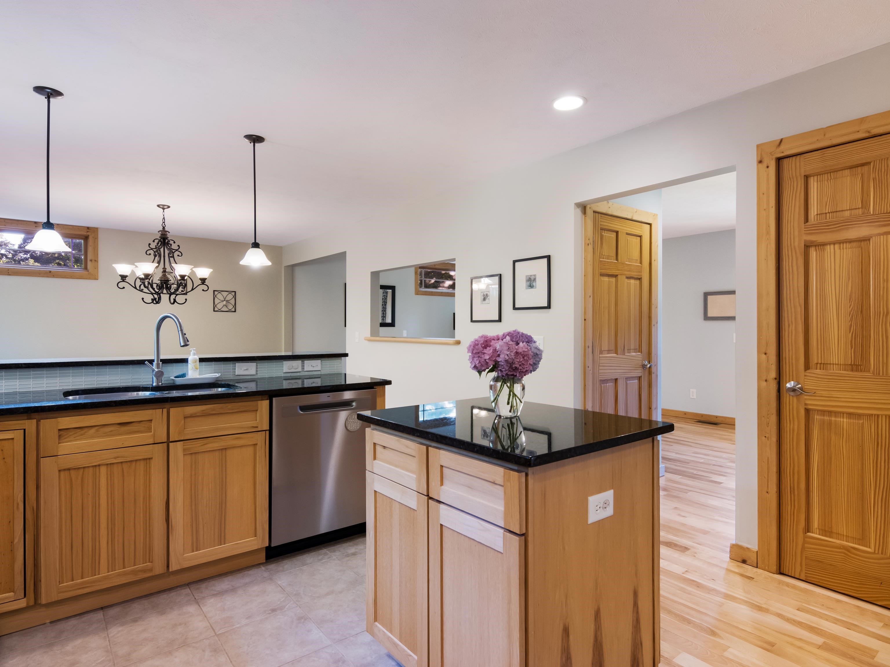1229 South Ridge Court Traverse City, MI 49696 - Photo 8 of 34 Gallery Image 8