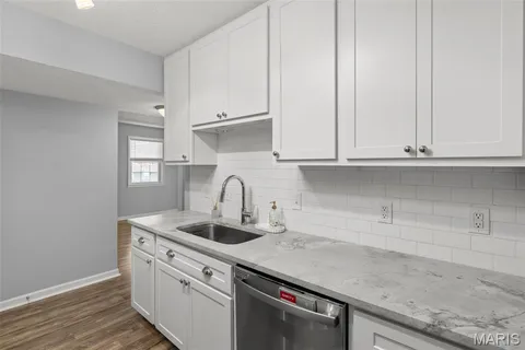 $209,900 | 1450 High School Drive, St. Louis, MO 63144