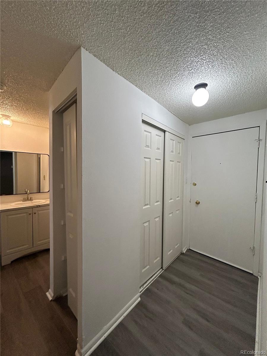 1306 South Parker Road, Unit 167 Denver, CO 80231 - Photo 7 of 14 a view of an empty room