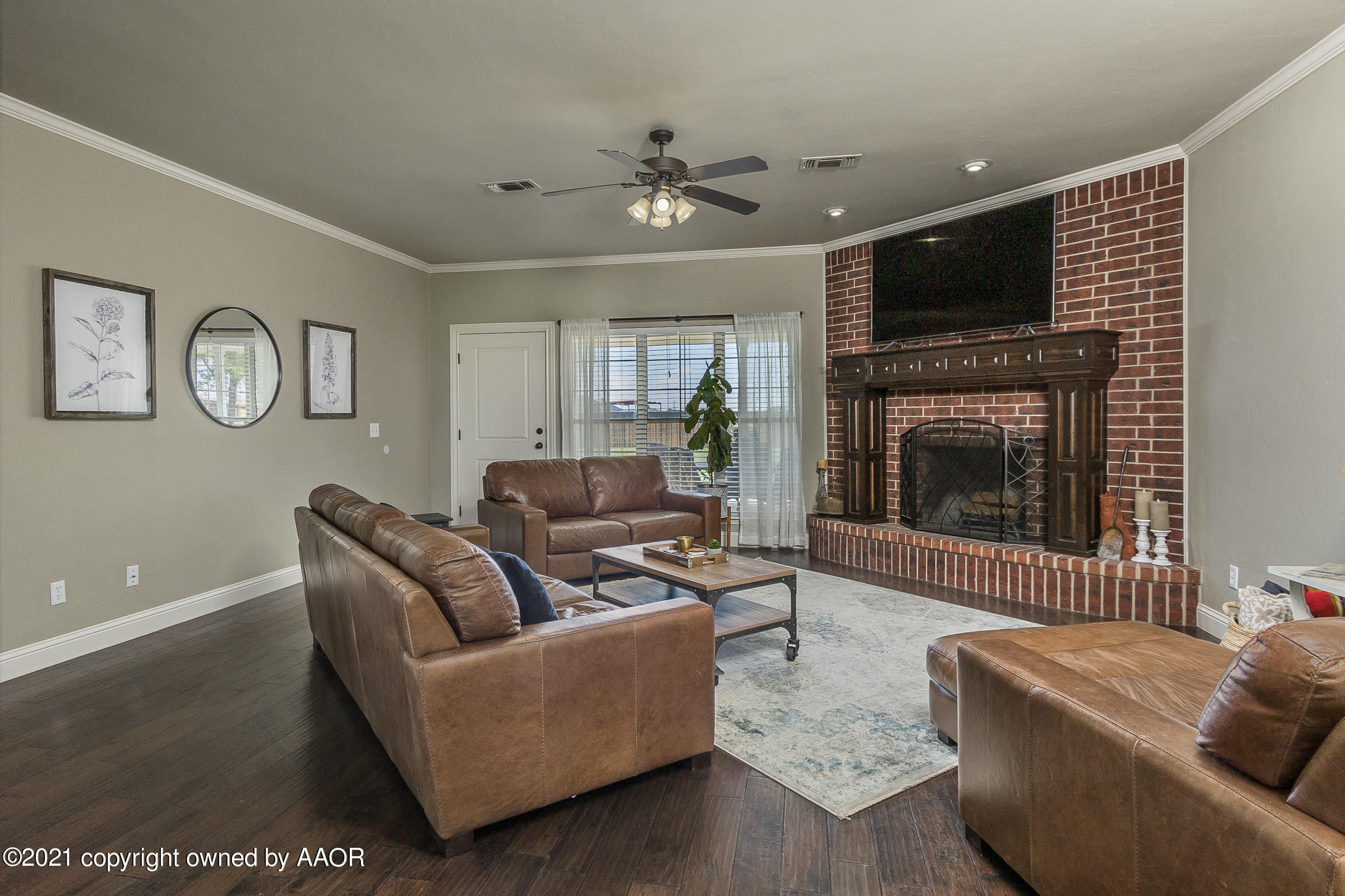 500 Lantana Road Amarillo, TX 79124 - Photo 4 of 22 004_Living Room