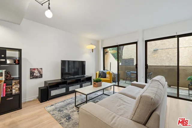 $699,000 | 350 Burchett Street, Unit 101, Glendale, CA 91203