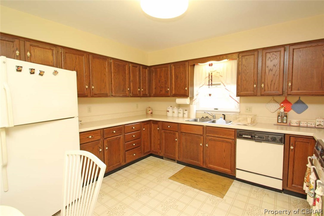 382 Beach Road White Stone, VA 22578 - Photo 11 of 24
