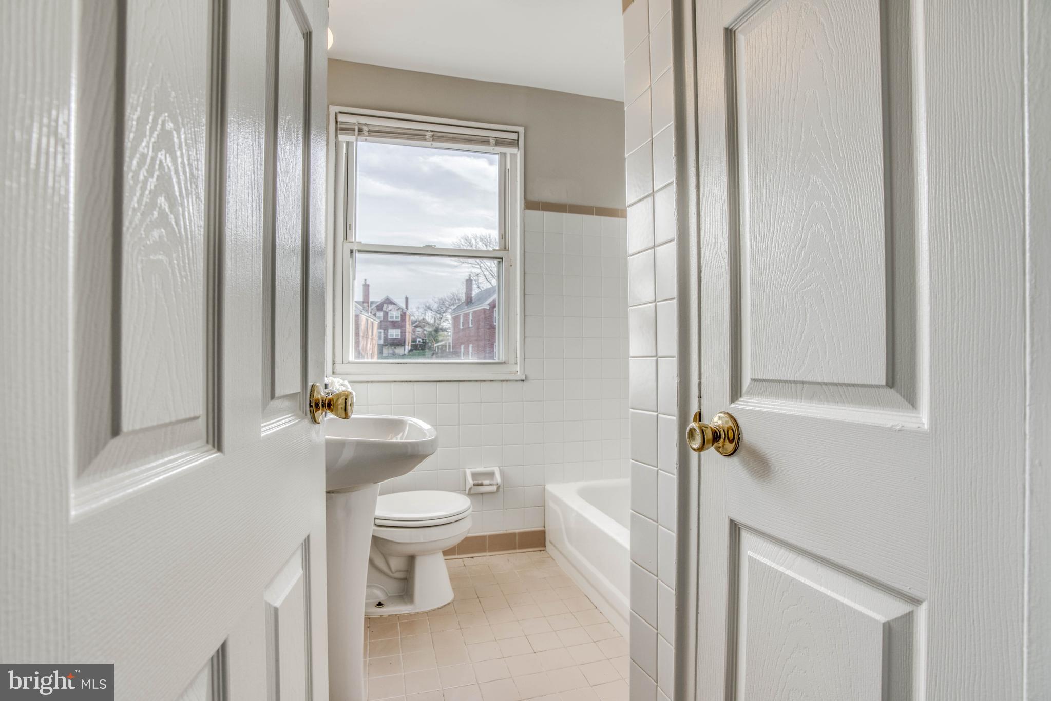 5514 Channing Road Baltimore, MD 21229 - Photo 28 of 39