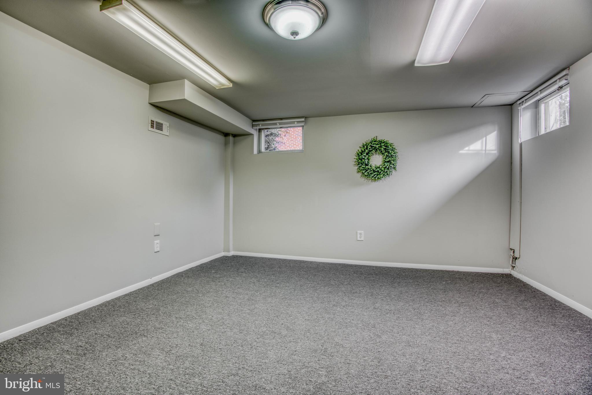5514 Channing Road Baltimore, MD 21229 - Photo 30 of 39 Family Room