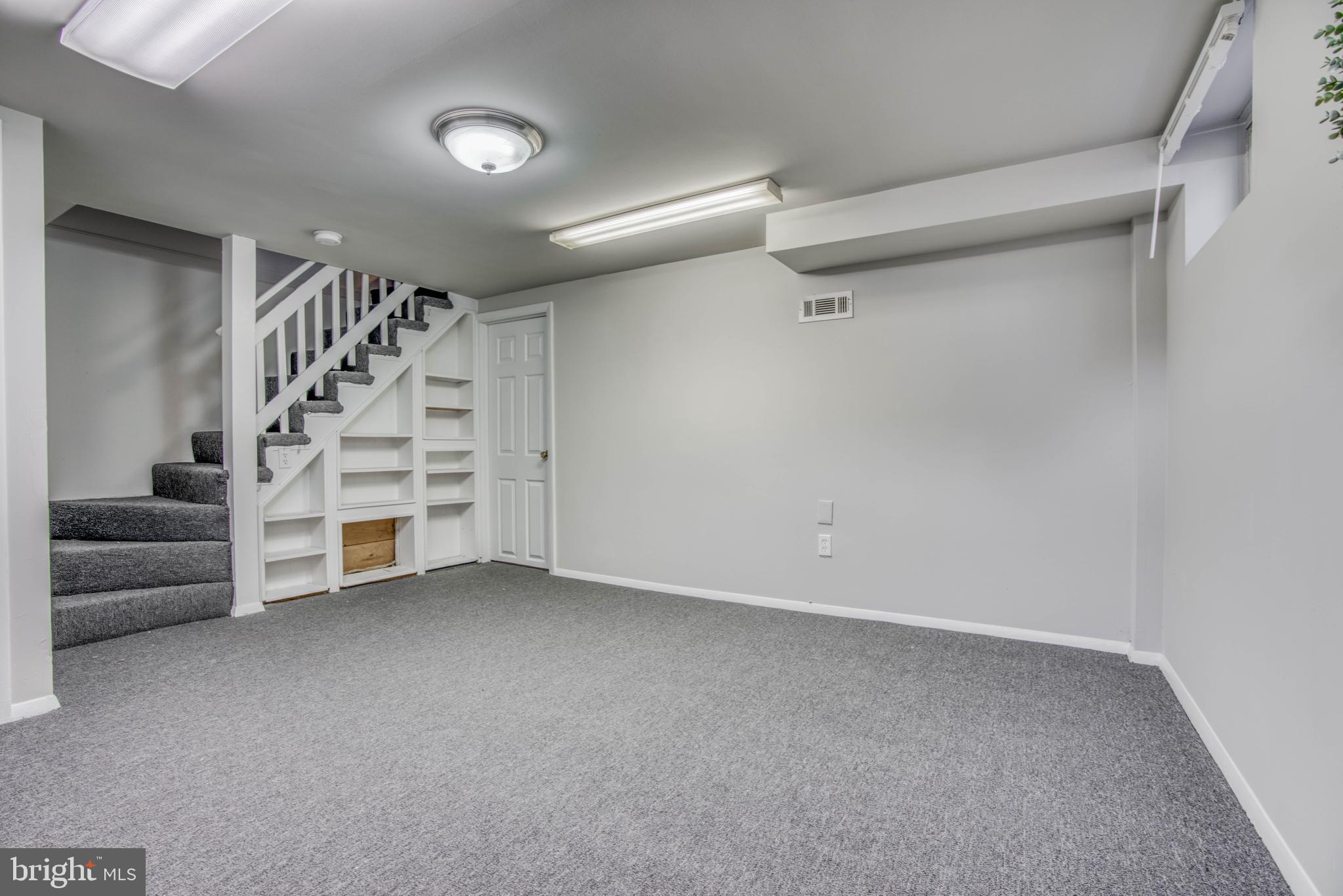 5514 Channing Road Baltimore, MD 21229 - Photo 31 of 39 Family Room