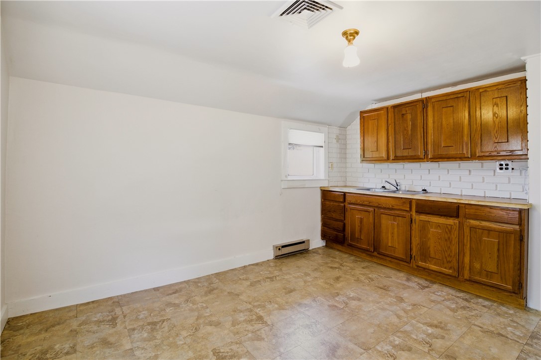 1861 East Main Road Portsmouth, RI 02871 - Photo 20 of 35 Second Floor Flex Space