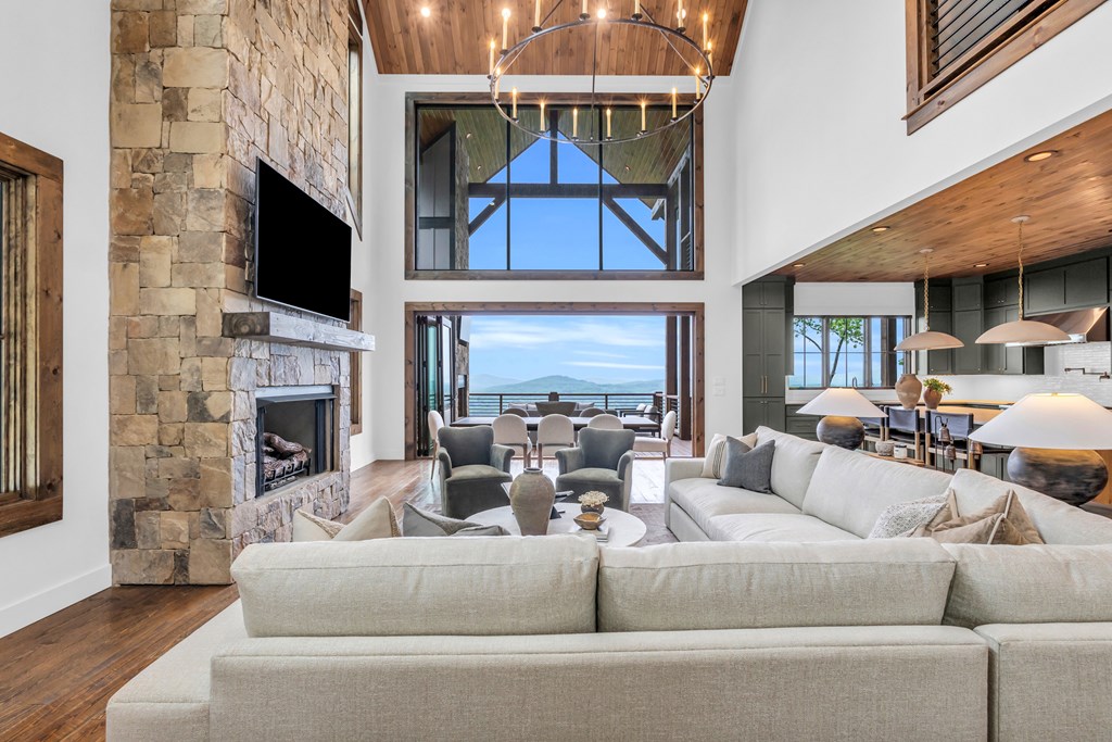 726 Overlook Drive Blue Ridge, GA 30513 - Photo 13 of 84