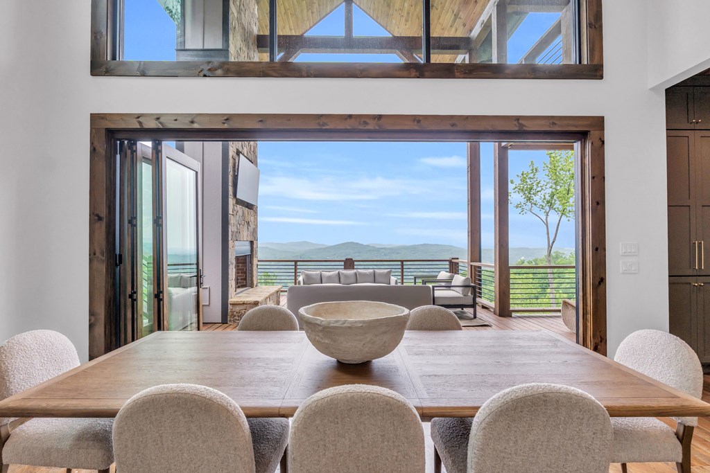 726 Overlook Drive Blue Ridge, GA 30513 - Photo 17 of 84